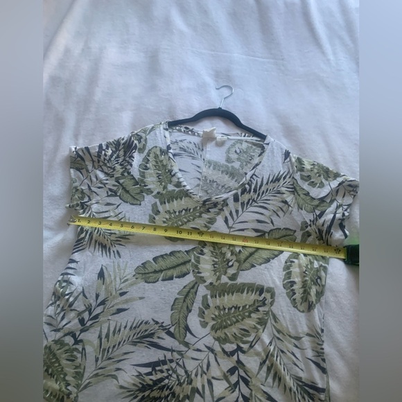 C&C California 100% Linen Tropical Print Short Sleeve Top - Picture 7 of 11